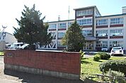 【小学校】滝川市立滝川第一小学校まで1000ｍ