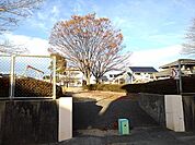 【公園】新茶屋公園まで270ｍ