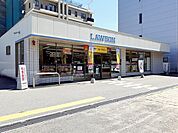 【コンビニエンスストア】ローソンゆりのき通店まで650ｍ