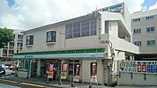 【コンビニエンスストア】ファミリーマート小禄田原店まで400ｍ