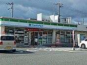 【コンビニエンスストア】ファミリーマート小野本町店まで2000ｍ