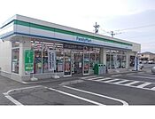 【コンビニエンスストア】ファミリーマート福島西口店まで400ｍ