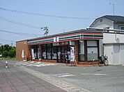 【コンビニエンスストア】セブンイレブン荒尾山の手店まで320ｍ