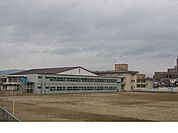 【中学校】福島市立岳陽中学校まで1600ｍ