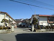 【小学校】鈴川小学校まで550ｍ