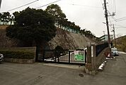 【中学校】国府中学校まで350ｍ