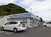 【コンビニエンスストア】ローソン国分山下町店まで450ｍ