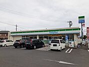 【コンビニエンスストア】ファミリーマート国分福島店まで700ｍ