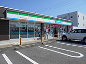 【コンビニエンスストア】ファミリーマート湯川町財部店様まで800ｍ