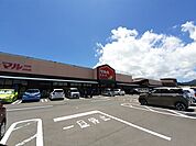 【ドラッグストア】ツルハドラッグ 四万十店まで1000ｍ
