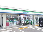 【コンビニエンスストア】ファミリーマート　倉敷西阿知店まで60ｍ