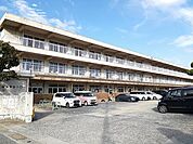 【小学校】西江原小学校まで550ｍ
