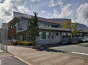 【小学校】三和小学校まで1200ｍ