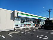 【コンビニエンスストア】ファミリーマートさんまで200ｍ