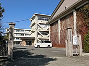 【小学校】大垣市立荒崎小学校まで900ｍ