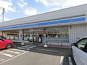 【コンビニエンスストア】ローソン 垂井綾戸口店まで290ｍ