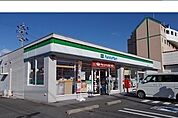 【コンビニエンスストア】ファミリーマート羽島竹鼻店まで500ｍ
