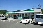 【コンビニエンスストア】ファミリーマート高松鶴市町店まで850ｍ