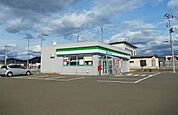 【コンビニエンスストア】ファミリーマート大田面店まで700ｍ