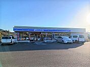 【コンビニエンスストア】ローソン国分寺町新居店さんまで300ｍ