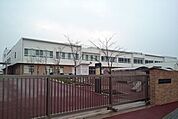 【小学校】観音寺市立観音寺小学校まで1100ｍ