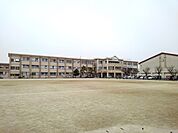 【小学校】大善寺小学校まで860ｍ