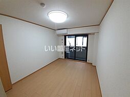 シェルブール西院 202 2階1Kのリビング/ダイニング