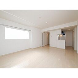 ラ・コーザ北円山 102 1階1LDKのリビング/ダイニング