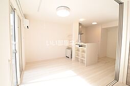 Courage玉里 102 1階1LDKのリビング/ダイニング