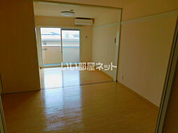 シャングリラ高松 313 3階2DKのリビング/ダイニング