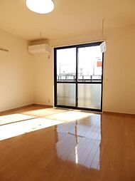 kanada B棟 103 1階1Kのリビング/ダイニング