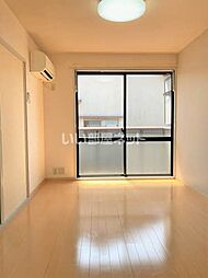 ジャンヌダルク 202 2階2DKのリビング/ダイニング