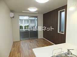 シャーメゾンＬｉｂｅｒｔｅ 203 2階1LDKのリビング/ダイニング