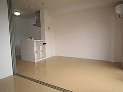 シェラール 105 1階1LDKのリビング/ダイニング