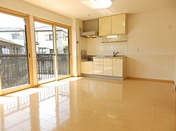 セジュール堂林　A棟 A202 2階1LDKのリビング/ダイニング