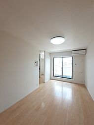 フルール・ユー 203 2階1LDKのリビング/ダイニング