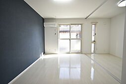 ルミエールエヴァー 101 1階1LDKのリビング/ダイニング