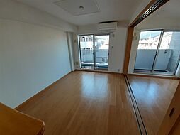 メゾン・カレ 304 3階2LDKのリビング/ダイニング