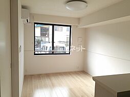 スターカレント成田I 104 1階1LDKのリビング/ダイニング