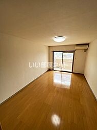 イーストリッツ 306 3階ワンルームのリビング/ダイニング