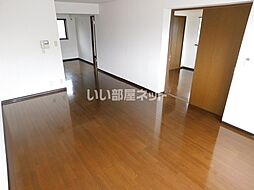 ブルーマーシュ旭I 101 1階2LDKのリビング/ダイニング