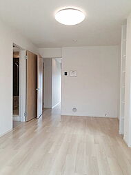 グランシャリオ八王寺 101 1階2Kのリビング/ダイニング