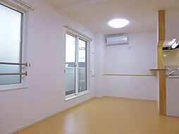 ベルローゼ梅原 201 2階1LDKのリビング/ダイニング