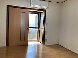 マンションローレル 37 3階1Kのリビング/ダイニング