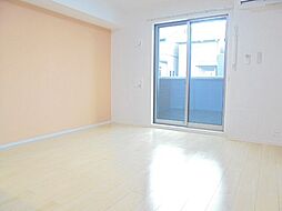 ピースジョイ 102 1階ワンルームのリビング/ダイニング