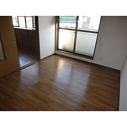 オアシス中根 201 2階2DKのリビング/ダイニング