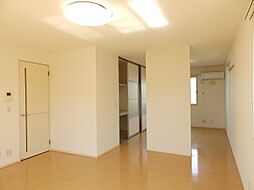 カーサ・ソニア　A棟 A101 1階1LDKのリビング/ダイニング