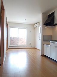 サンリットガーデンIII 203 2階2DKのリビング/ダイニング