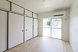 東武伊勢崎線 韮川駅 バス1分 太田市バス　安良岡町ゴールドタウン下車 徒歩14分の賃貸マンション 4階2Kのリビング/ダイニング