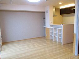 サニーウェル 303 3階2LDKのリビング/ダイニング